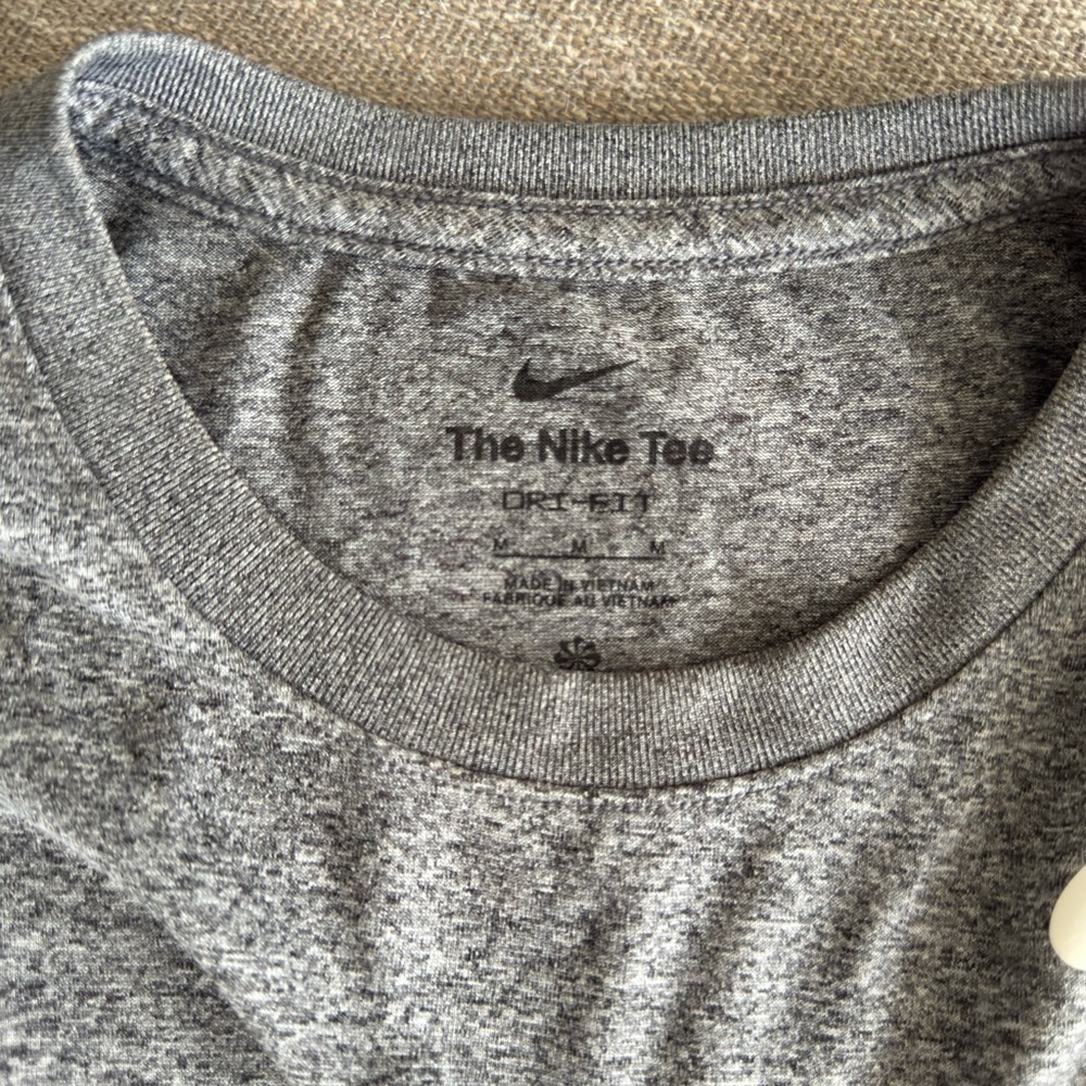 Nike Heather Gray Sports Tee - Picture 9 of 9